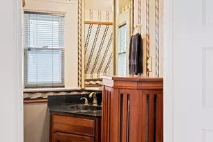 141 13th St, La Crosse, WI 54601 - Photo 41