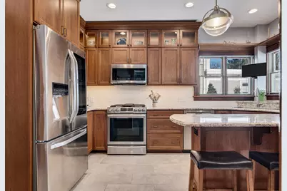 141  13th St, La Crosse, WI 54601 - Photo 11