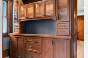 141 13th St, La Crosse, WI 54601 - Photo 11