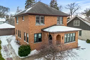 333 E Day Ave, Whitefish Bay, WI 53217 - Photo 51