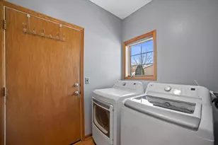 4007 W Cypress Ln, Franklin, WI 53132 - Photo 23