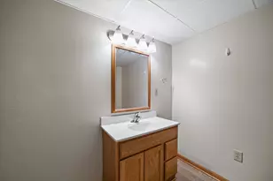 4007 W Cypress Ln, Franklin, WI 53132 - Photo 39