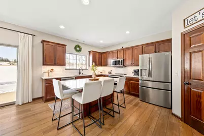 3822  Creekside Dr, Waukesha, WI 53189 - Photo 13