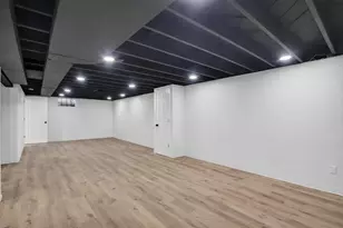 N95W17325 Shady Ln, Menomonee Falls, WI 53051 - Photo 27