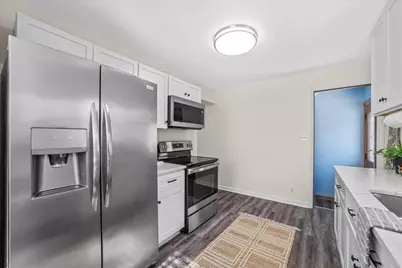 338 E Norwich St, Milwaukee, WI 53207 - Photo 11