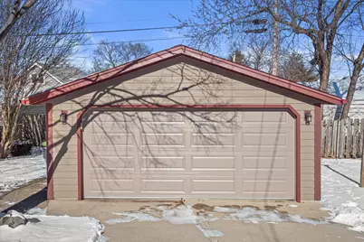 338 E Norwich St, Milwaukee, WI 53207 - Photo 35