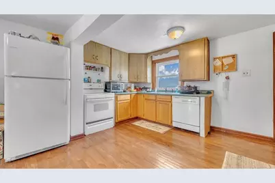 1813  Washington Ave #1817, Sheboygan, WI 53081 - Photo 3