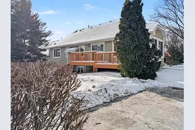 215  Endfield Cir, Waukesha, WI 53186 - Photo 29