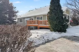 215 Endfield Cir, Waukesha, WI 53186 - Photo 29