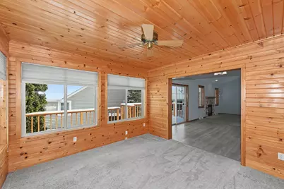 215  Endfield Cir, Waukesha, WI 53186 - Photo 13