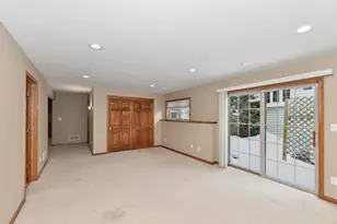 215 Endfield Cir, Waukesha, WI 53186 - Photo 23