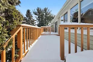 215 Endfield Cir, Waukesha, WI 53186 - Photo 31