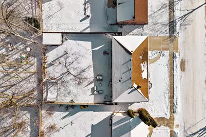 2112  Markham St, Manitowoc, WI 54220 - Photo 43