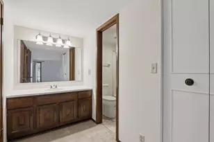 8617 N Servite Dr, Milwaukee, WI 53223 - Photo 15