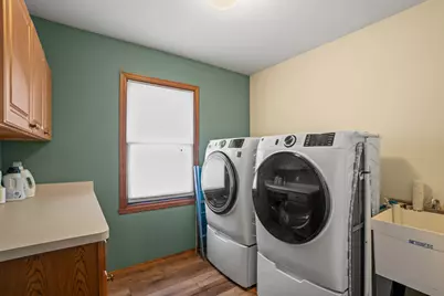 8608  Camelot Trce, Sturtevant, WI 53177 - Photo 11