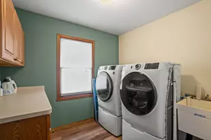 8608 Camelot Trce, Sturtevant, WI 53177 - Photo 11