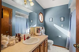 8608 Camelot Trce, Sturtevant, WI 53177 - Photo 13