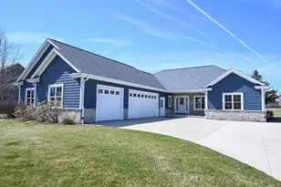 5125 Roamn Way, Addison, WI 53027 - Photo 3