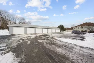 3640 E Barbara Ct, Oak Creek, WI 53154 - Photo 19