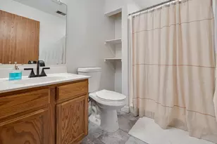 3640 E Barbara Ct, Oak Creek, WI 53154 - Photo 15