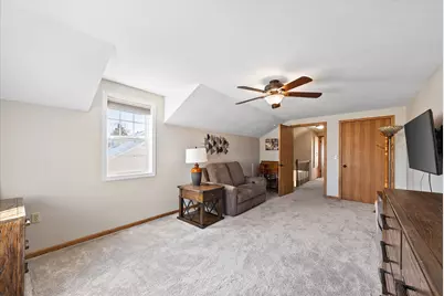 W68N915  Washington Ave, Cedarburg, WI 53012 - Photo 23