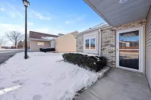 W68N915 Washington Ave, Cedarburg, WI 53012 - Photo 25