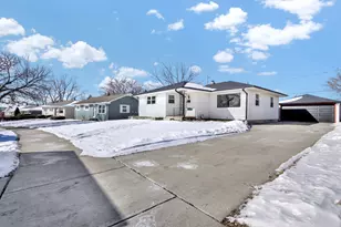 3124 Windsor Dr, Racine, WI 53404 - Photo 3