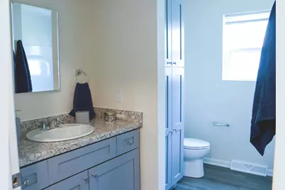 3260 N Achilles St, Milwaukee, WI 53212 - Photo 7