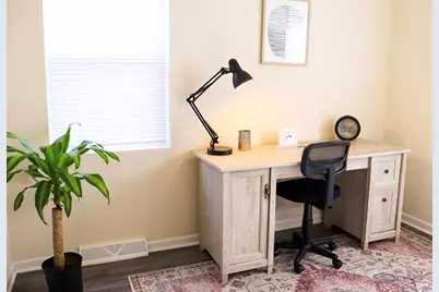 3260 N Achilles St, Milwaukee, WI 53212 - Photo 9