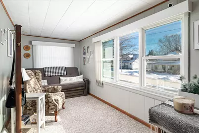 206  Washington St, Westby, WI 54667 - Photo 3