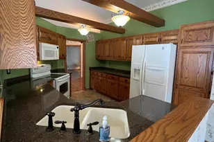 9215 W County Line Rd, Milwaukee, WI 53224 - Photo 23