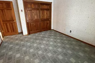 9215 W County Line Rd, Milwaukee, WI 53224 - Photo 31