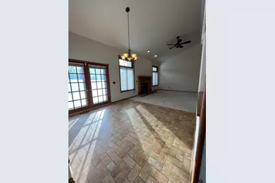 9215 W County Line Rd, Milwaukee, WI 53224 - Photo 5