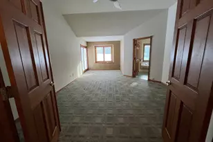 9215 W County Line Rd, Milwaukee, WI 53224 - Photo 13