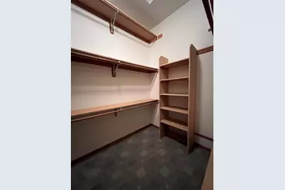 9215 W County Line Rd, Milwaukee, WI 53224 - Photo 31