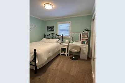 W196N16501  Hawthorn Dr, Jackson, WI 53037 - Photo 7