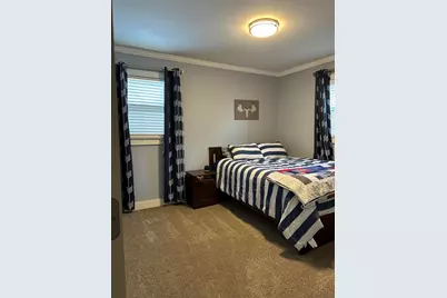 W196N16501  Hawthorn Dr, Jackson, WI 53037 - Photo 5