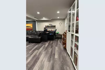 W196N16501  Hawthorn Dr, Jackson, WI 53037 - Photo 15