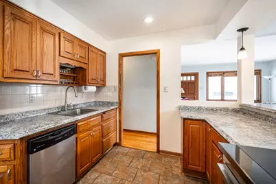 4049 S Hately Ave, Saint Francis, WI 53235 - Photo 7