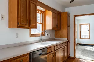 537 Pennsylvania Ave, West Bend, WI 53095 - Photo 5