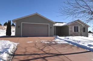 W1401 Valley View Ct, Ixonia, WI 53036 - Photo 39