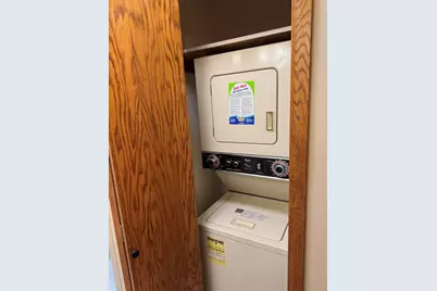 175 N Elm Grove Rd #D, Brookfield, WI 53005 - Photo 33