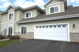 1620 Grey Fox Trail, Mukwonago, WI 53149 - Photo 23