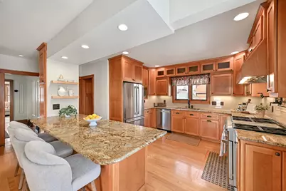 2438  Lefeber Ave, Wauwatosa, WI 53213 - Photo 11