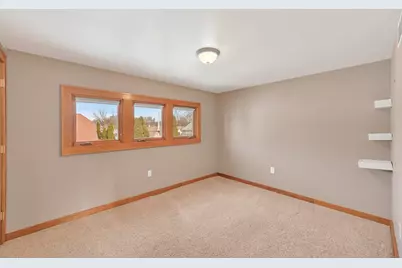 2438  Lefeber Ave, Wauwatosa, WI 53213 - Photo 23