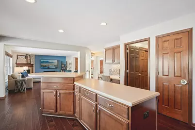 N57W24444  Falcon Ct, Sussex, WI 53089 - Photo 9