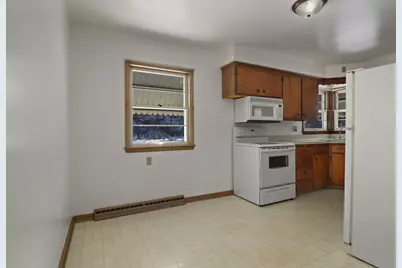 2400  Rupert Blvd, Racine, WI 53405 - Photo 7