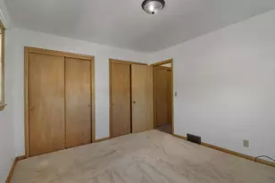 2400 Rupert Blvd, Racine, WI 53405 - Photo 9