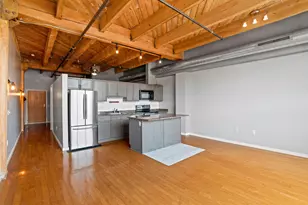 234 E Reservoir Ave, Milwaukee, WI 53212 - Photo 9