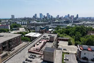 234 E Reservoir Ave, Milwaukee, WI 53212 - Photo 23